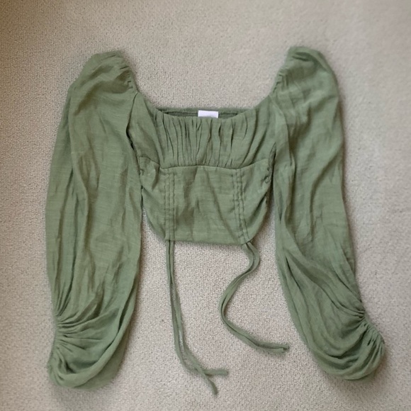 Isabelle’s Cabinet Green Crop Blouse with Ruched Tie Front - Picture 4 of 5